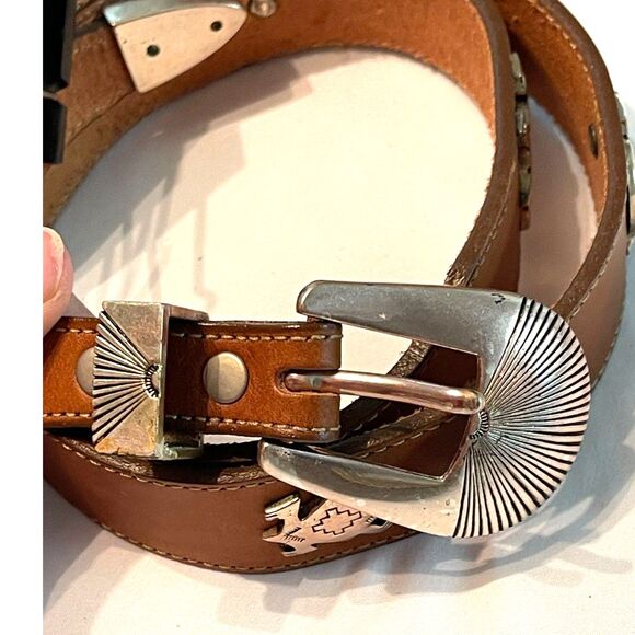 Silver Creek Western Conch Fetish Brown Leather Belt 53004 Genuine Leather USA. main image 4